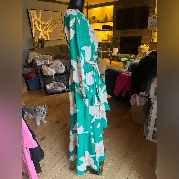 Floral Green and White Women's Dress - Picture 4 of 8